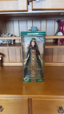 Barbie collector Princess of Ireland Dolls of the World 2001 vintage