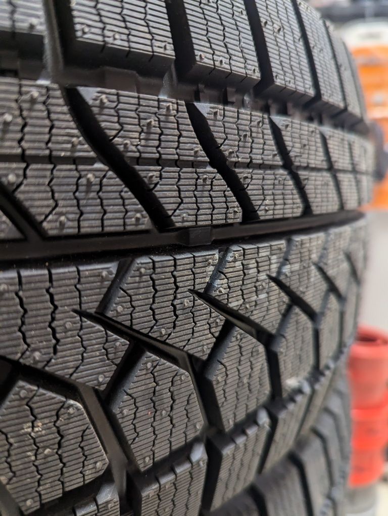 Шина зимова WestLake SW628 215/60 R17 96T