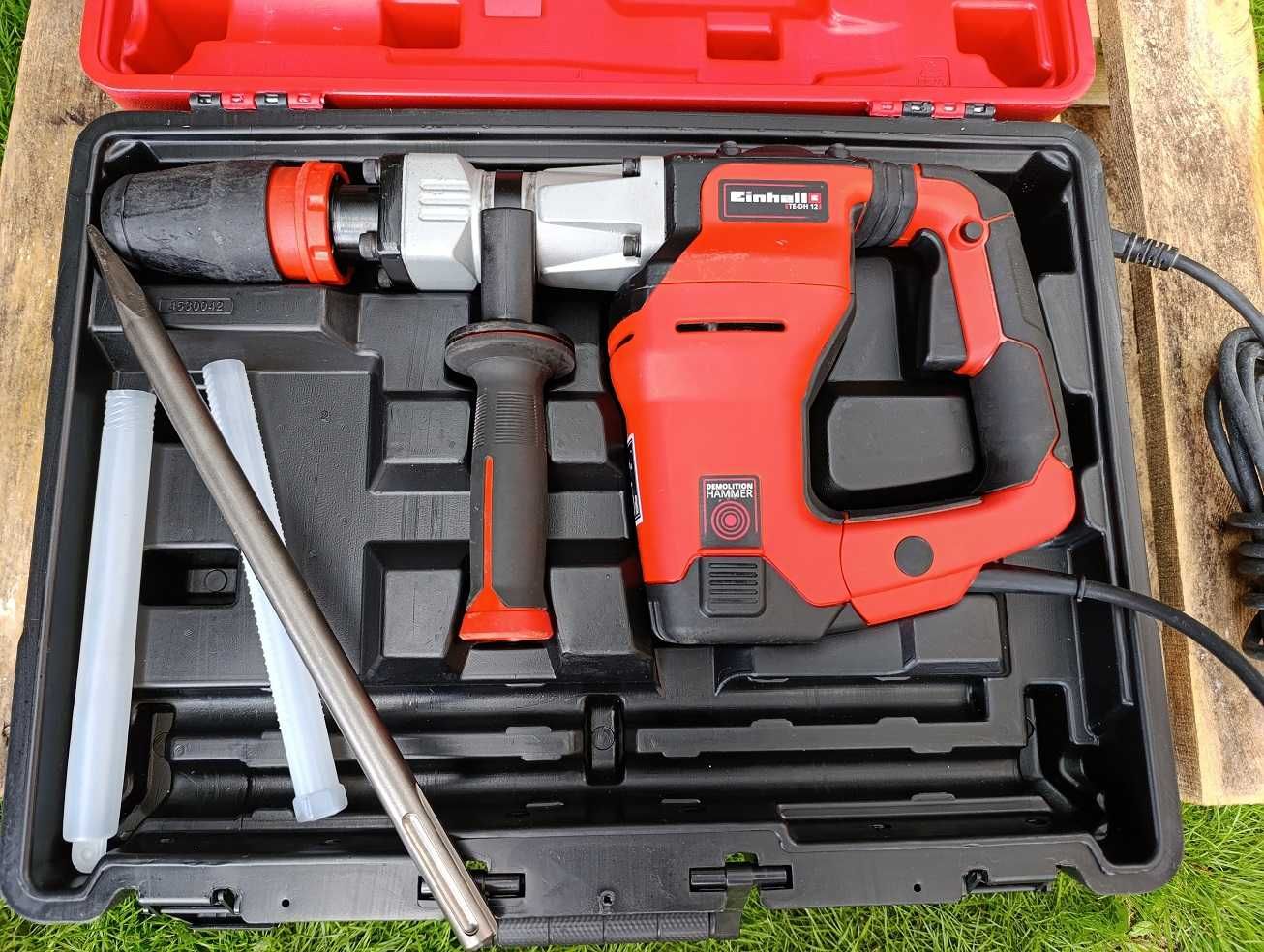 Młot udarowy kujący SDS MAX EINHELL TE-DH 12 1050W 12J walizka + dłuto