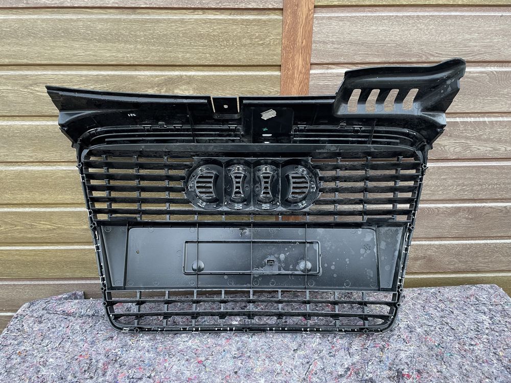 Grill atrapa chłodnicy Audi A4