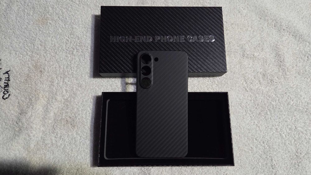 Чехол Ultra slim карбоновый для Samsung Galaxy S23 чохол накладка