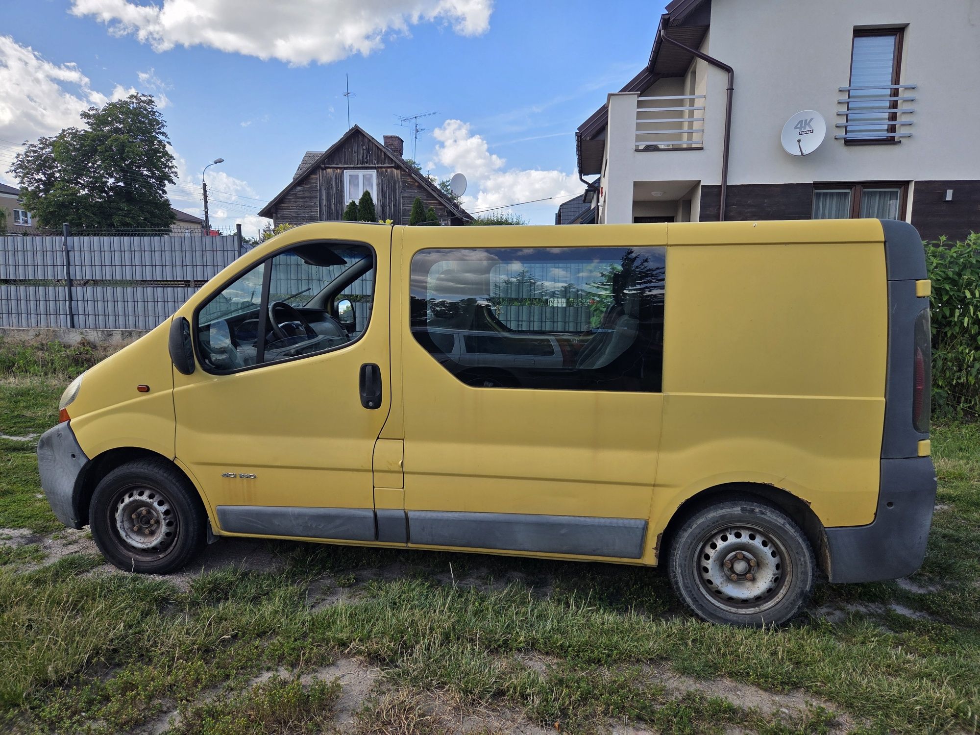 Renault trafic 1.9.dci.6 osobowy.