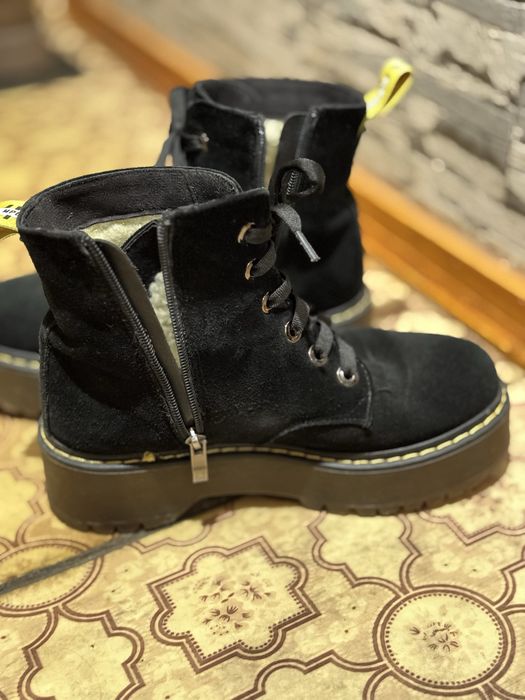 Зимові чоботи замшеві