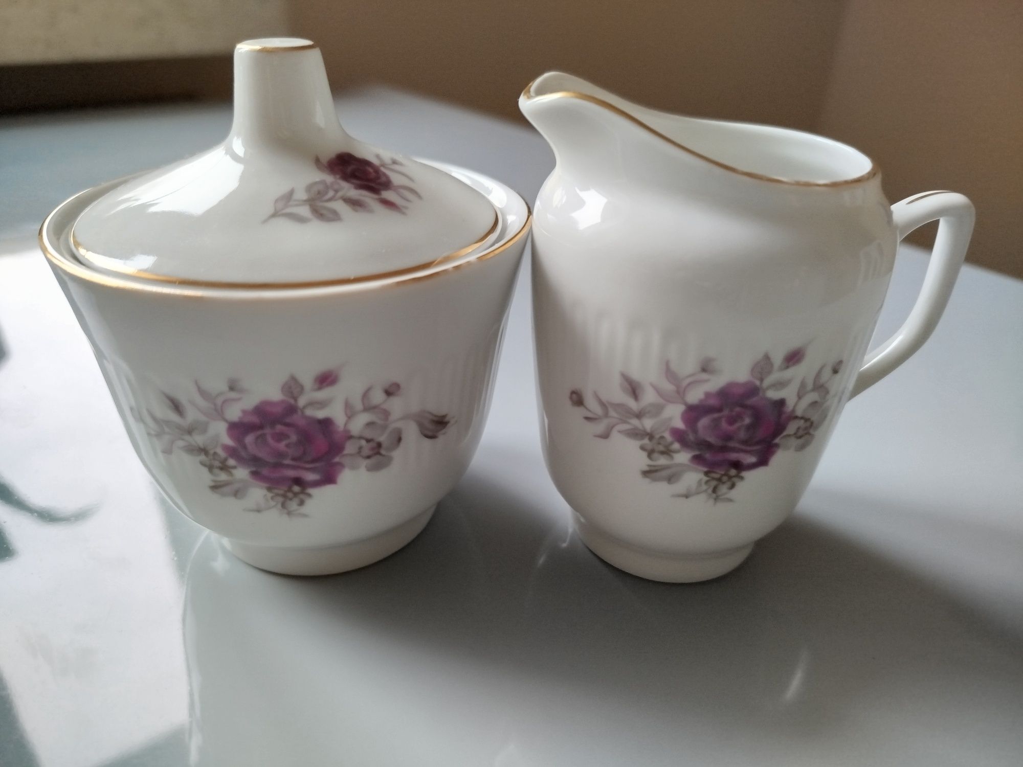 Porcelana z Wałbrzycha z czasów PRL-u