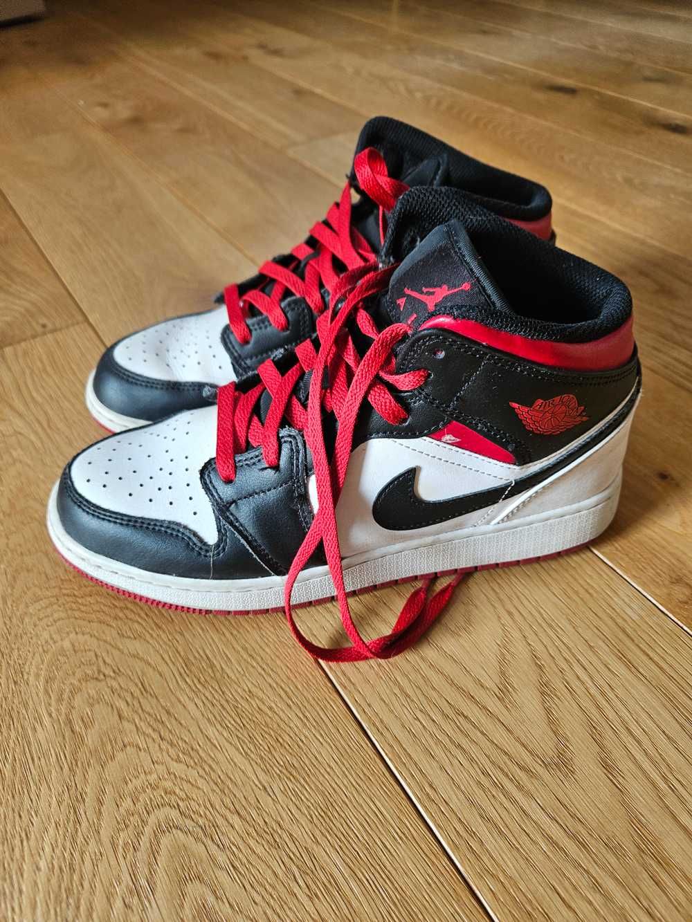 Jordan Air 1 MID (GS) Roz. 38,5