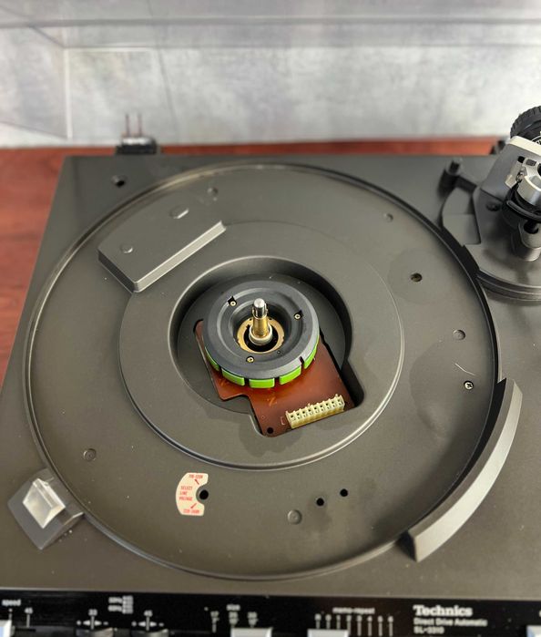 TECHNICS SL-3310 GRAMOFON Direct Drive, pokrywa, 33/45 Automat