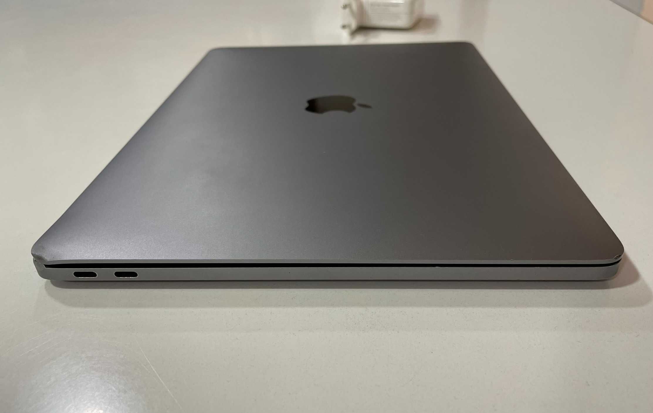 MacBook Pro 13-inch, 2017 (utilizado apenas por estudante