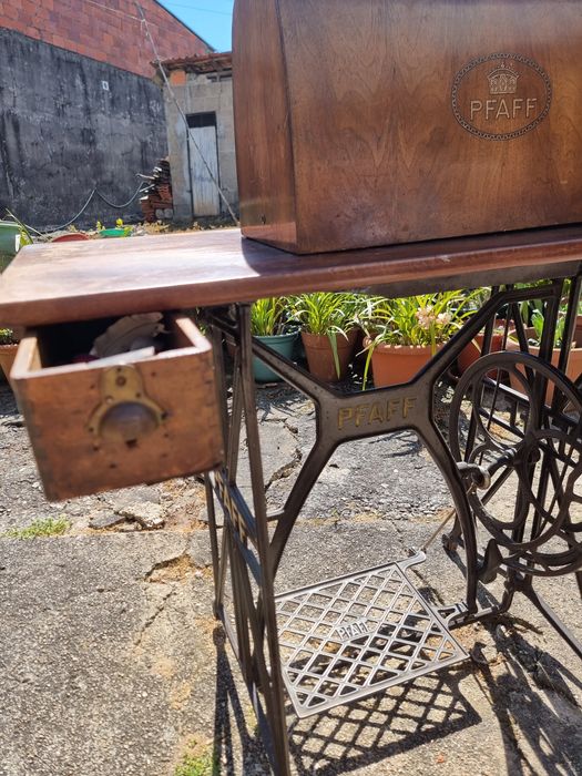 Maquina de costura pfaff