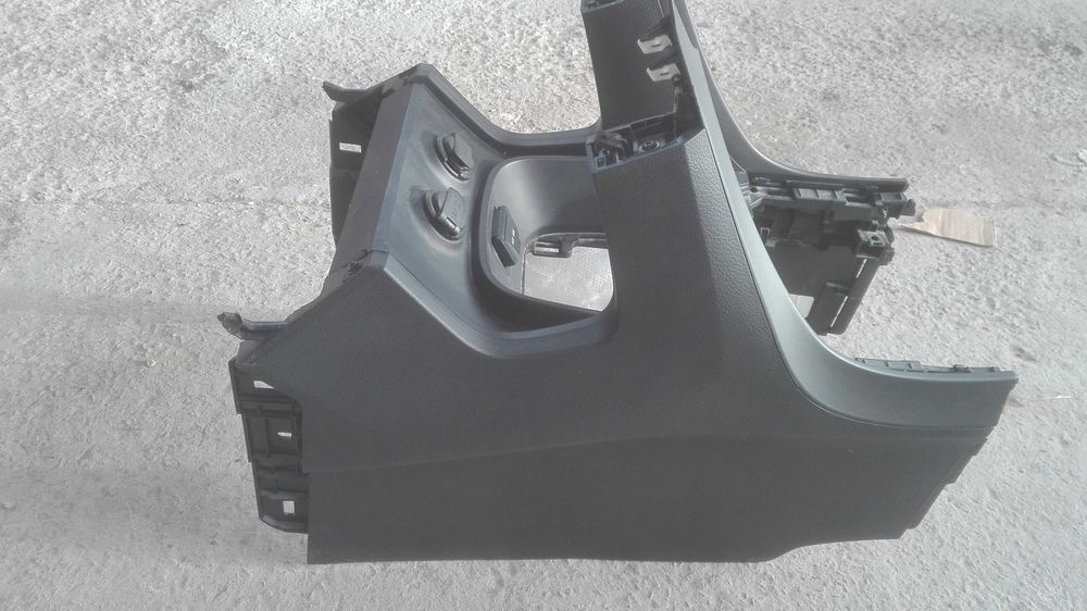 Центральна консоль сантафе 3