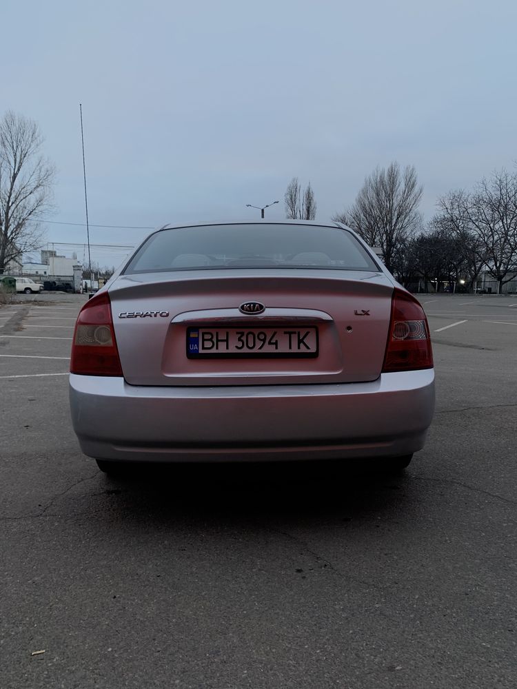 Kia Cerato 1.6 бензин