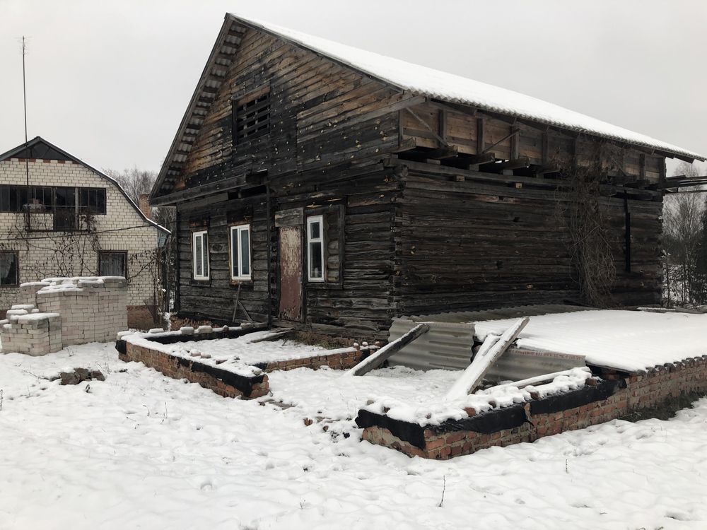 Земельный участок с домом в Новгороде-Северском