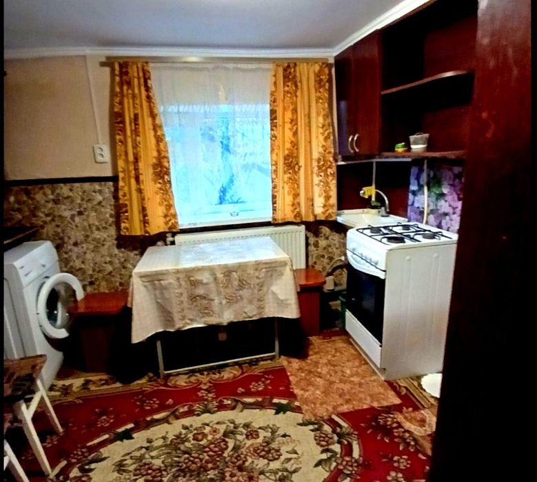 Здаю 2к.к.  БУДИНОК з місцем під авто СОЛЯНІ,Центральний рн Соляные