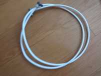 Vários cabos. HDMI,Ethernet,Antena, Alimentação,etc