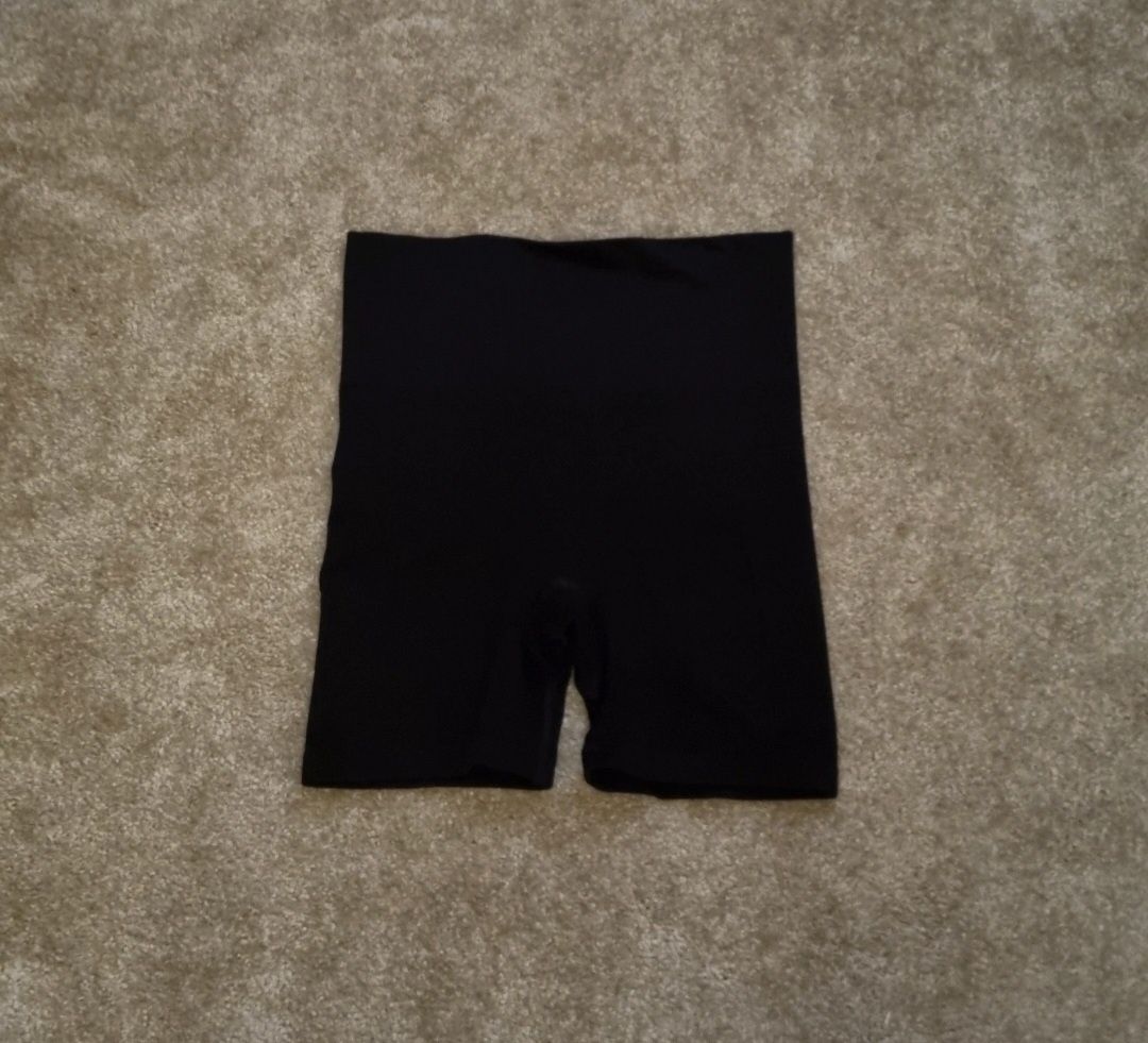 Nowe kolarki seamless Stradivarius