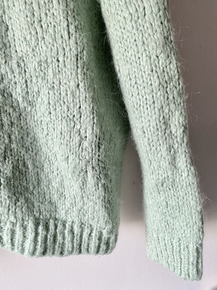 Zara miętowy sweter oversize gruby splot