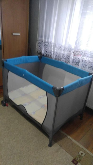 Łóżeczko turystyczne duże jak nowe