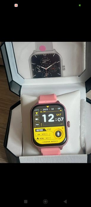 Smartwatch L16 dla kobiet - elegancja, rozmowy i sport w jednym