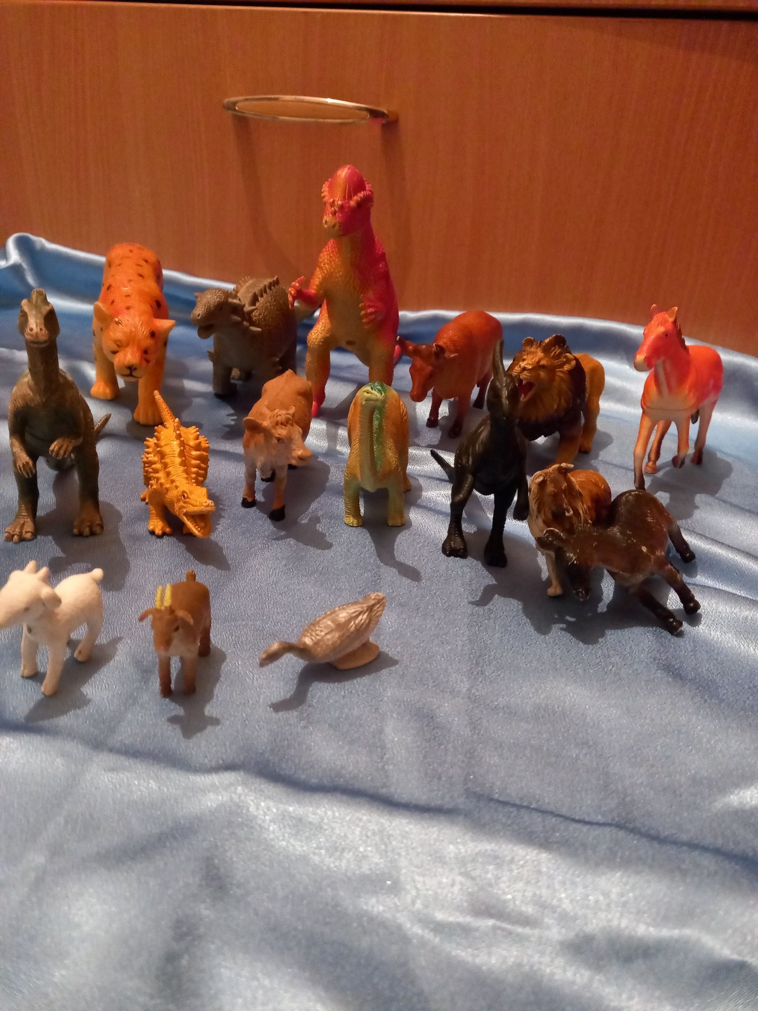 Динозаври, тварини
