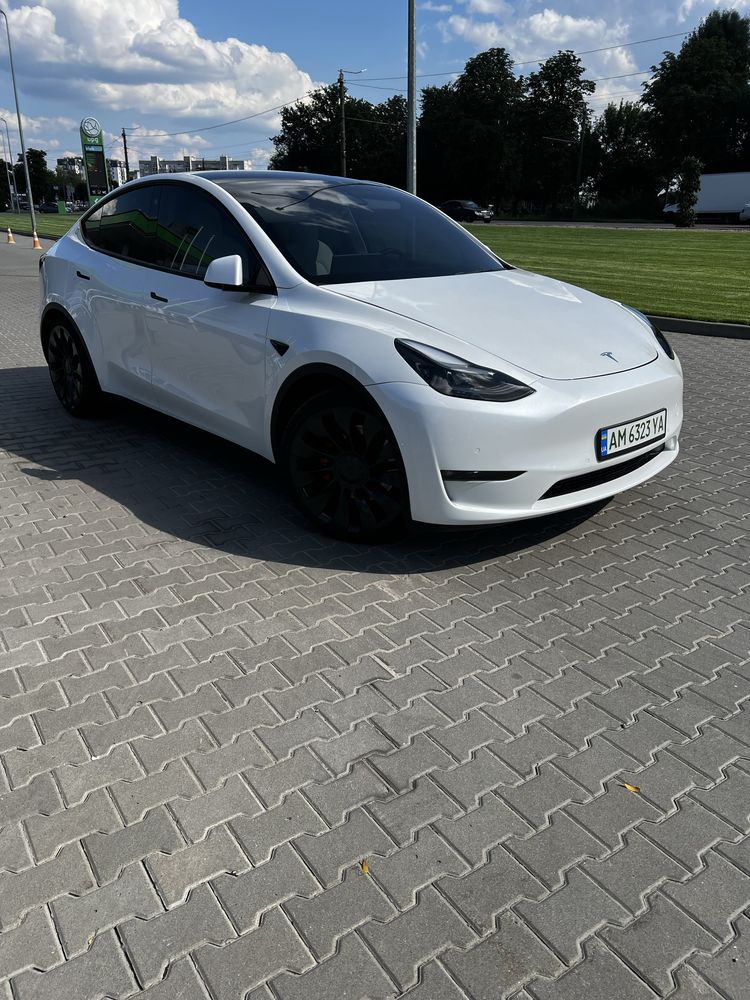 Tesla model Y Performance 2022