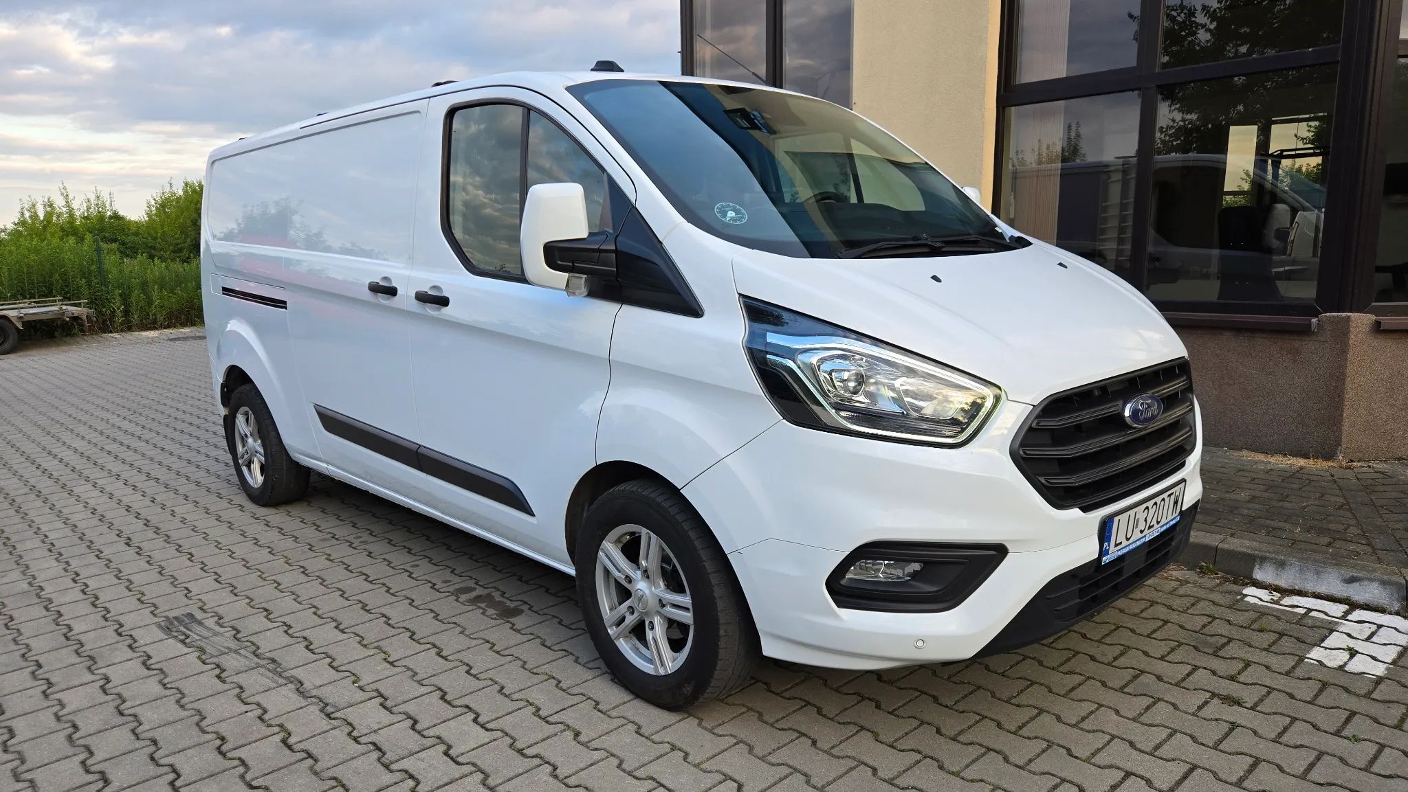 Ford transit custom  FV 23% , Apple Carplay , Led Webasto Long 2xDrzwi