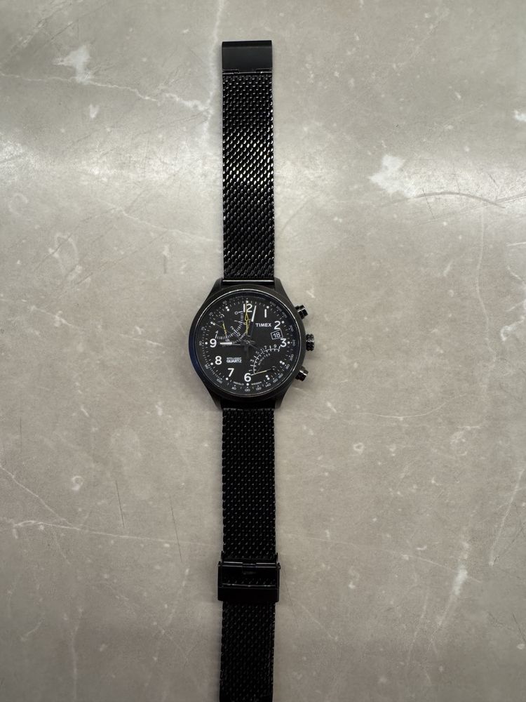 Часы Timex T2N699