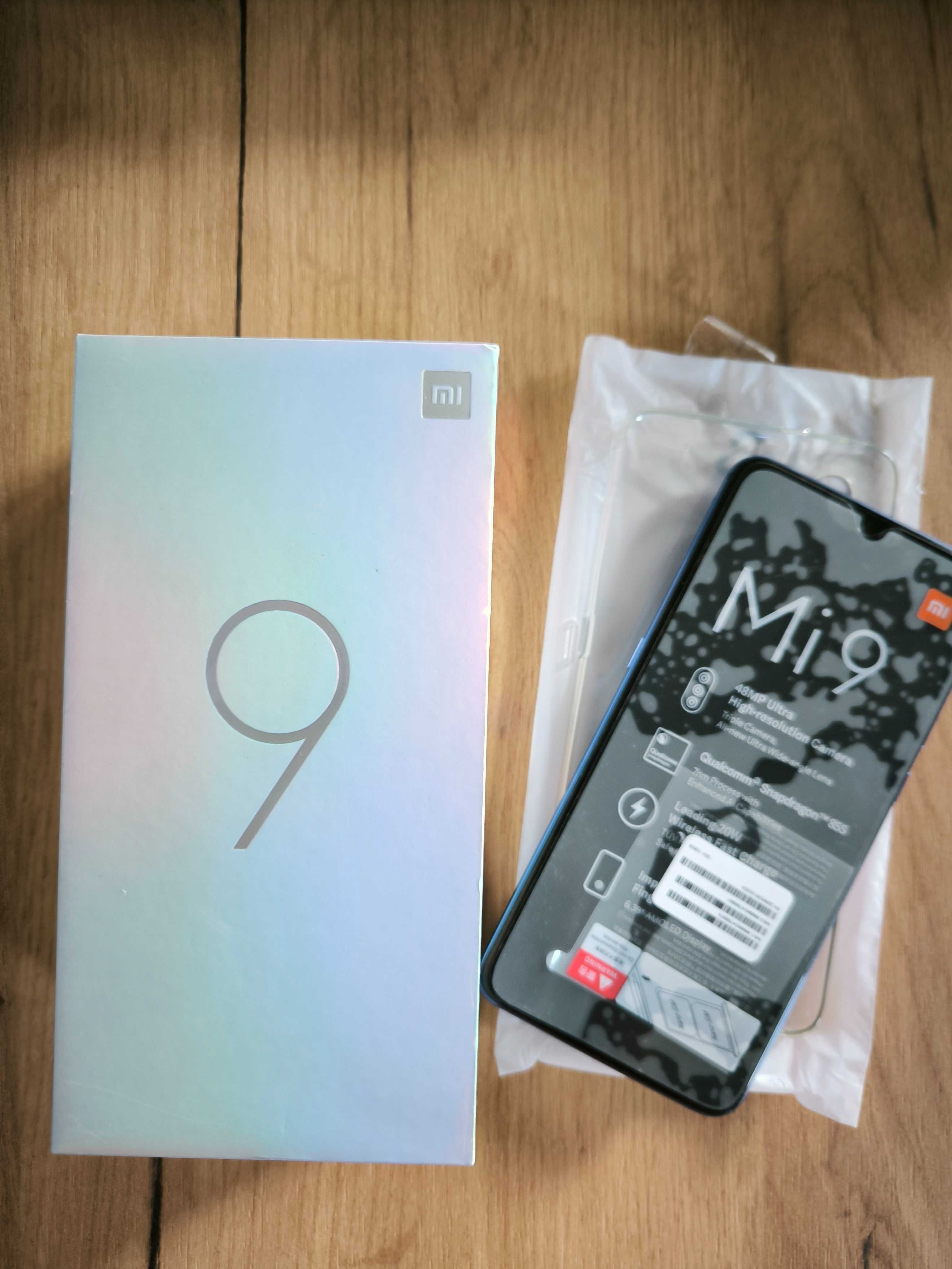 Smartfon Xiaomi Mi9 sprawny i zadbany