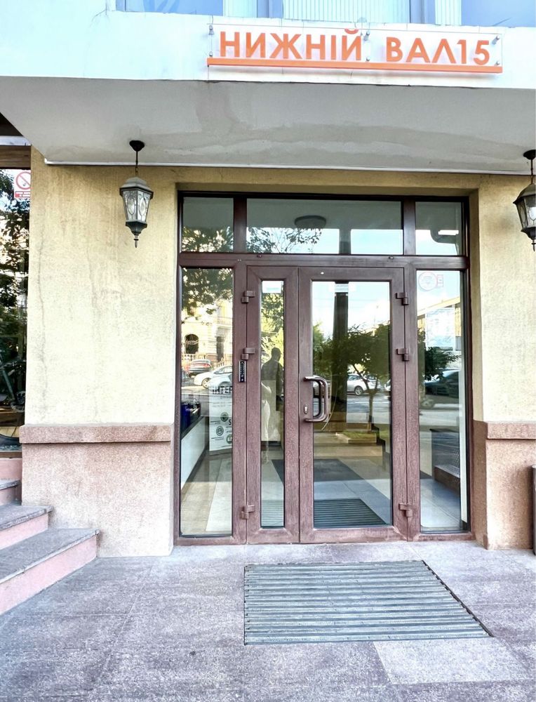 Без комісії! Продаж офісу. Поділ. Неж/ф. Метро.