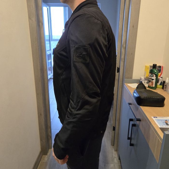 Продам мото куртку Alpinestars Luc Air Jacket