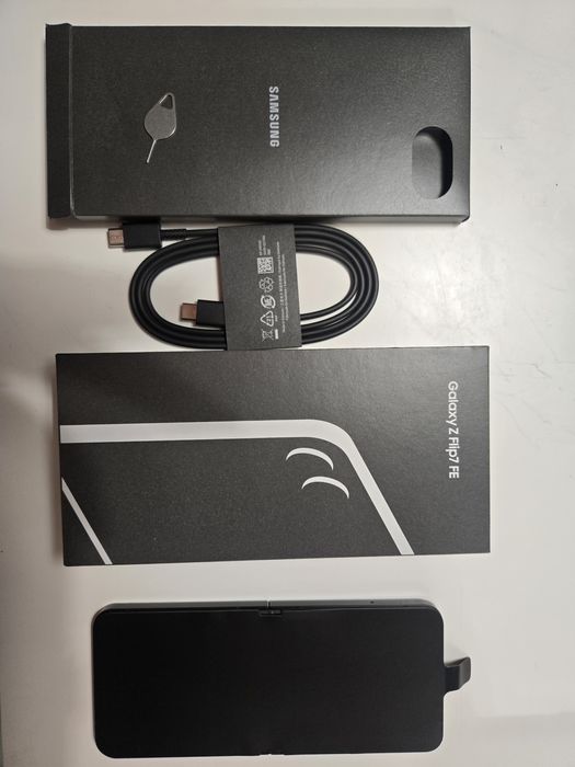 Telemovel Samsung z flip 7 fe