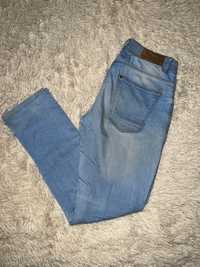 Чоловічі джинси Skinny Bershka