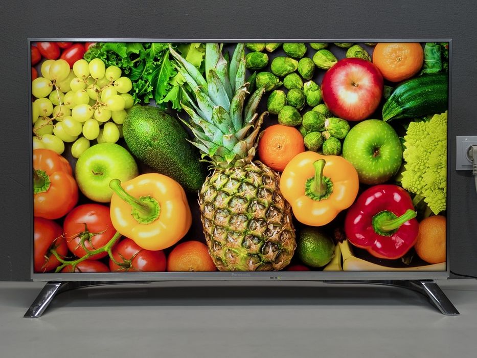 Panasonic TX-40EXM715 SmartTV 4K HDR10 1600 Hz / 2018
