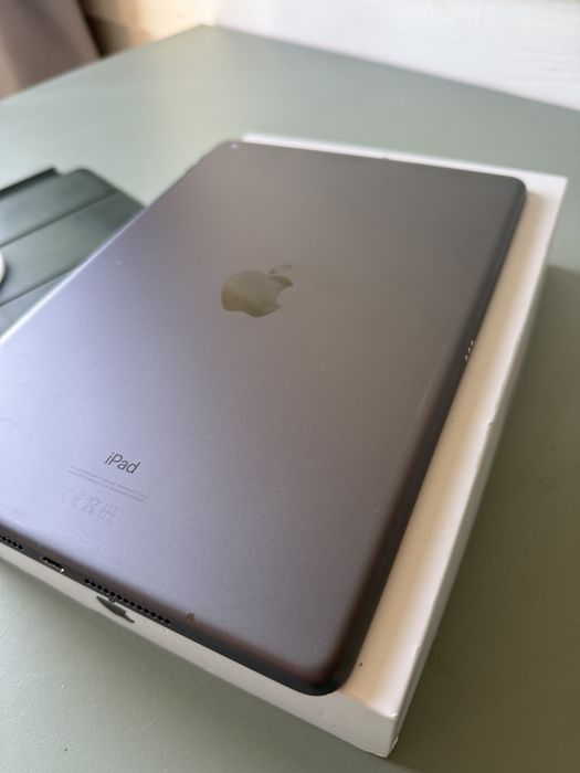 Apple iPad 10.2” 8a Geração 2020 32Gb