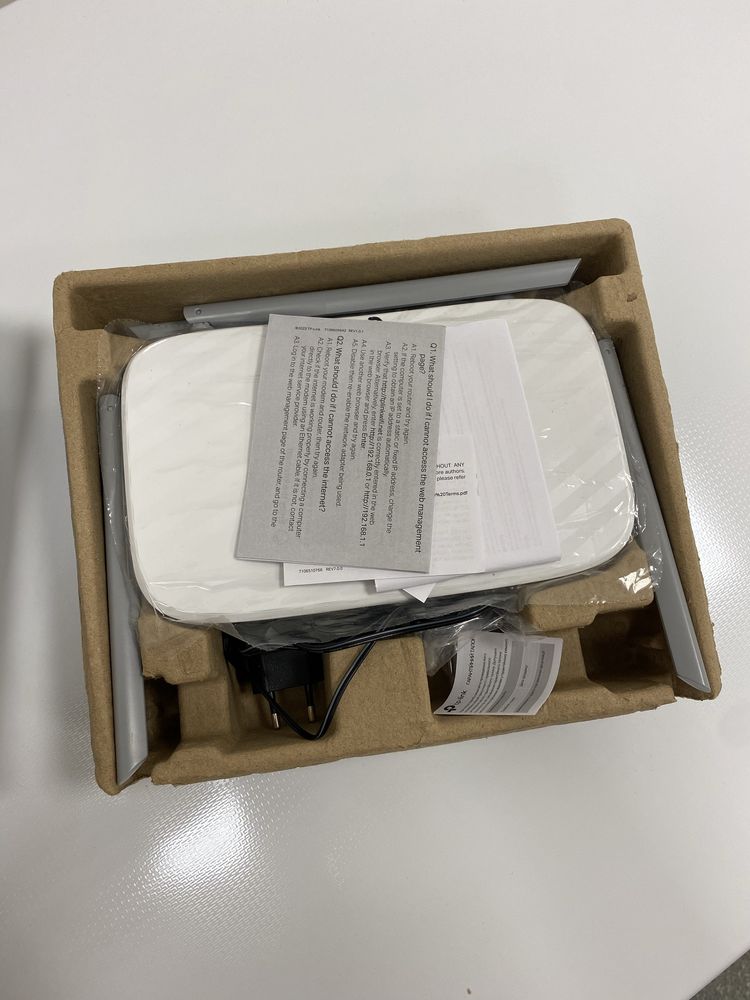 Маршрутизатор TP-LINK EC220-G5 WiFi5 / AC1200 / 1 Гбіт/с