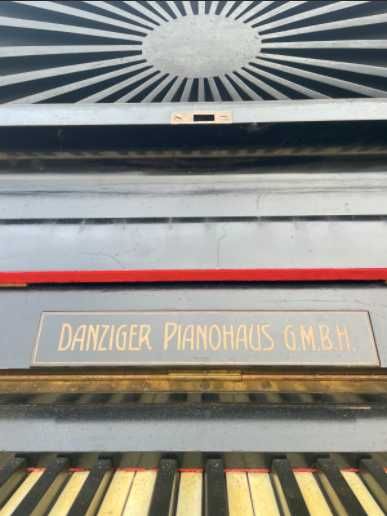Pianino DANZIGER Pianohaus Pianino Gdańskie Herb  PILNIE SPRZEDAM