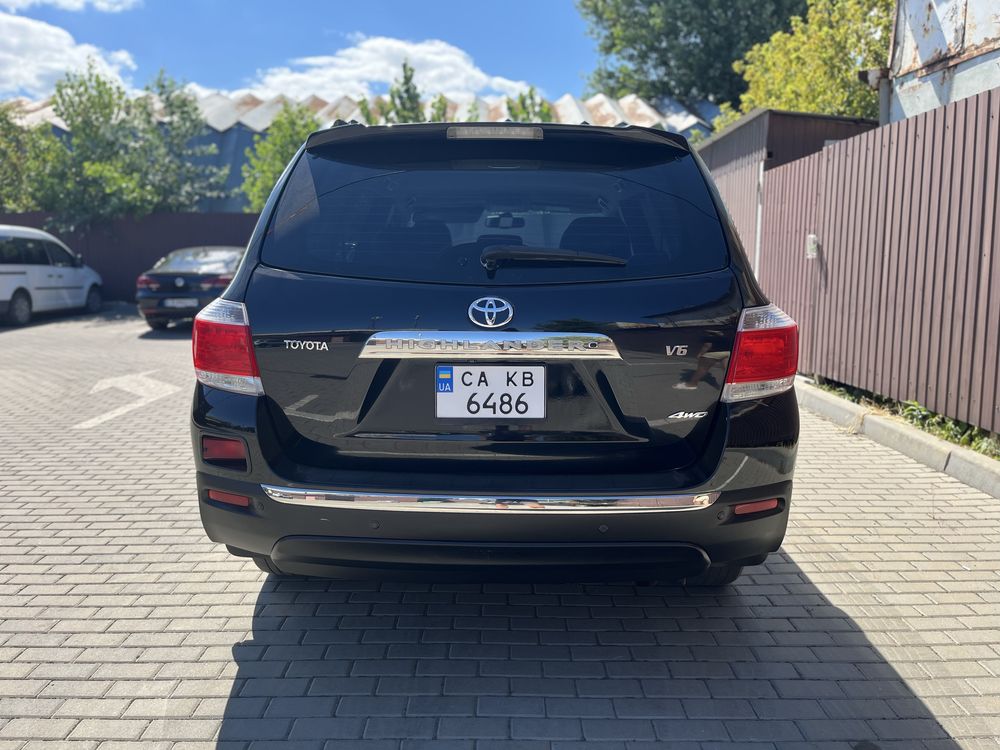 Toyota highlander