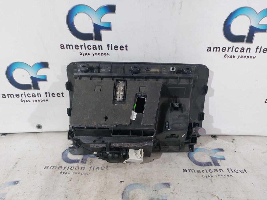 Audi Q7 10-15 Перчаточный ящик бардачок / Ауди Ку7