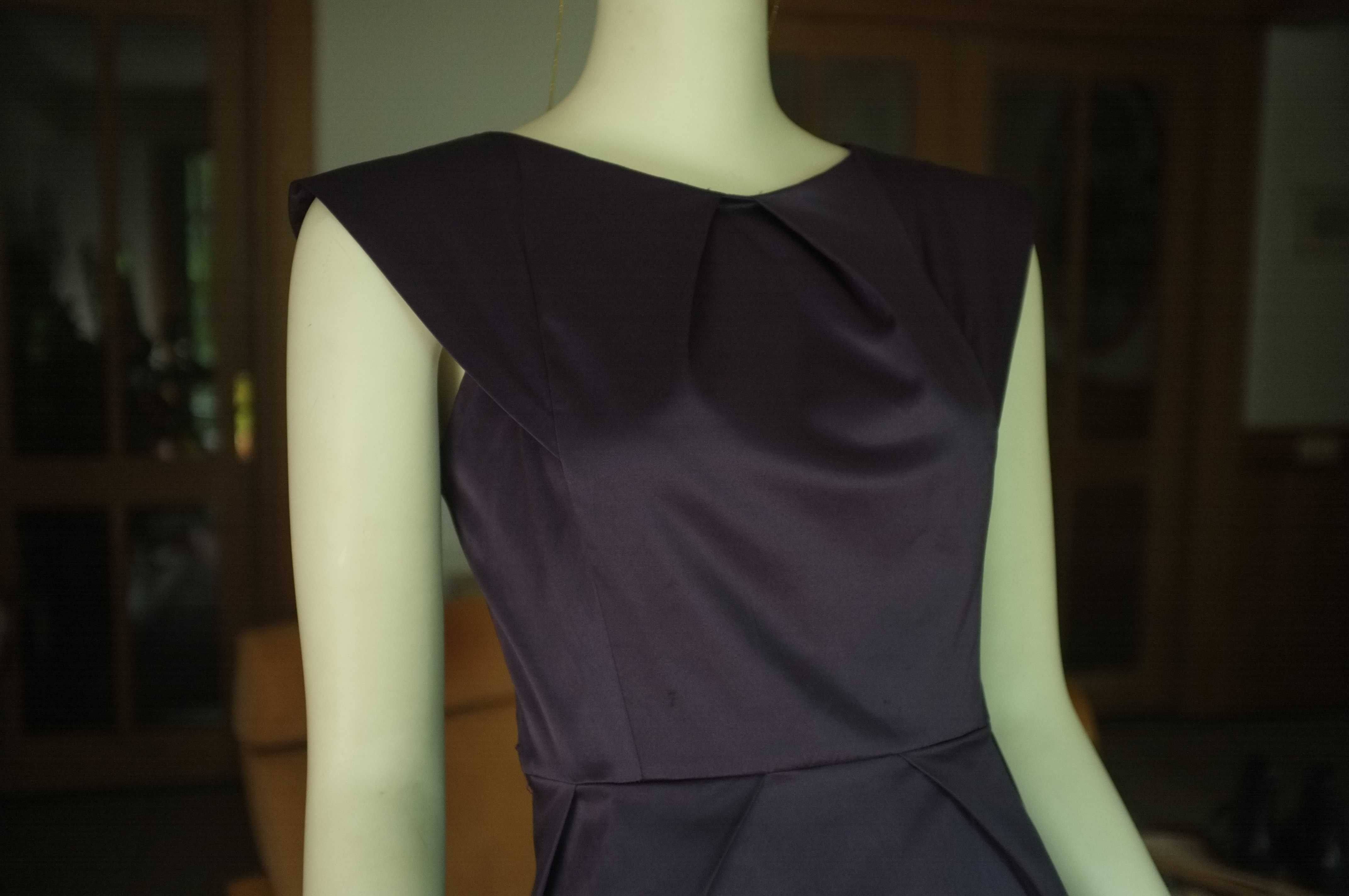 satynowa elegancka fioletowa sukienka ołówkowa Inwear 38