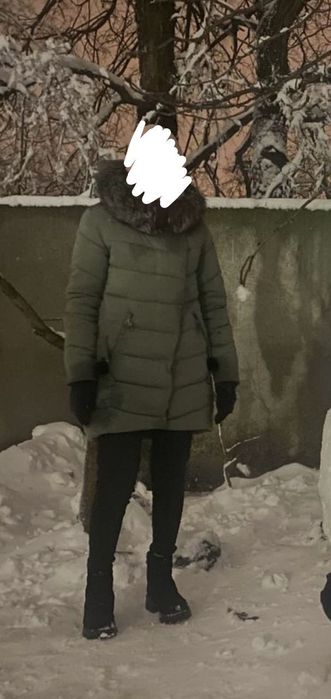 Зимова жіноча куртка