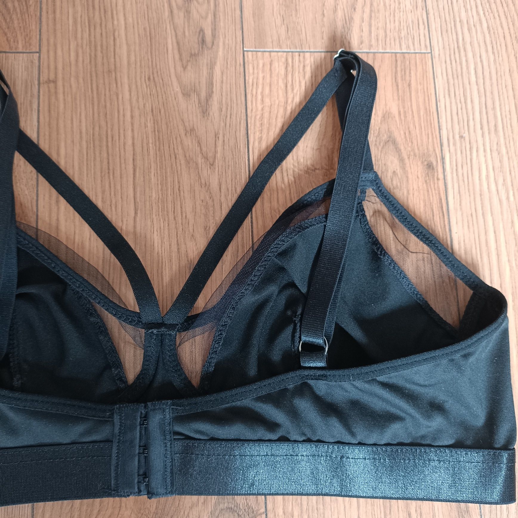 Biustonosz braletki czarny z siateczką plus size
