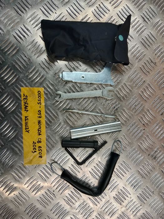 Honda CB 650 R Zestaw Kluczy Serwisowych Klucz  19-25 ( CBR 650 R )