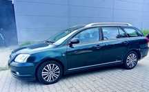 Toyota  Avensis   Kombi         benzyna 1.8