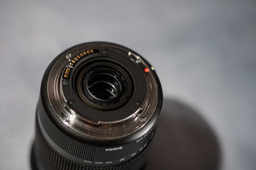 Obiektyw Sigma 18-300 Canon