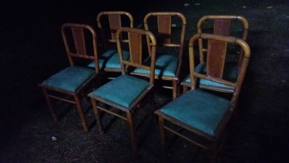6 cadeiras em bom estado