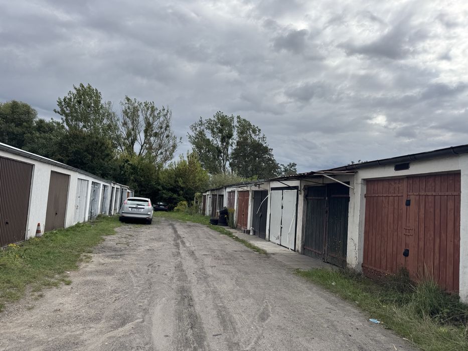 Sprzedam garaż murowany (magazyn)- gotowiec inwestycyjny