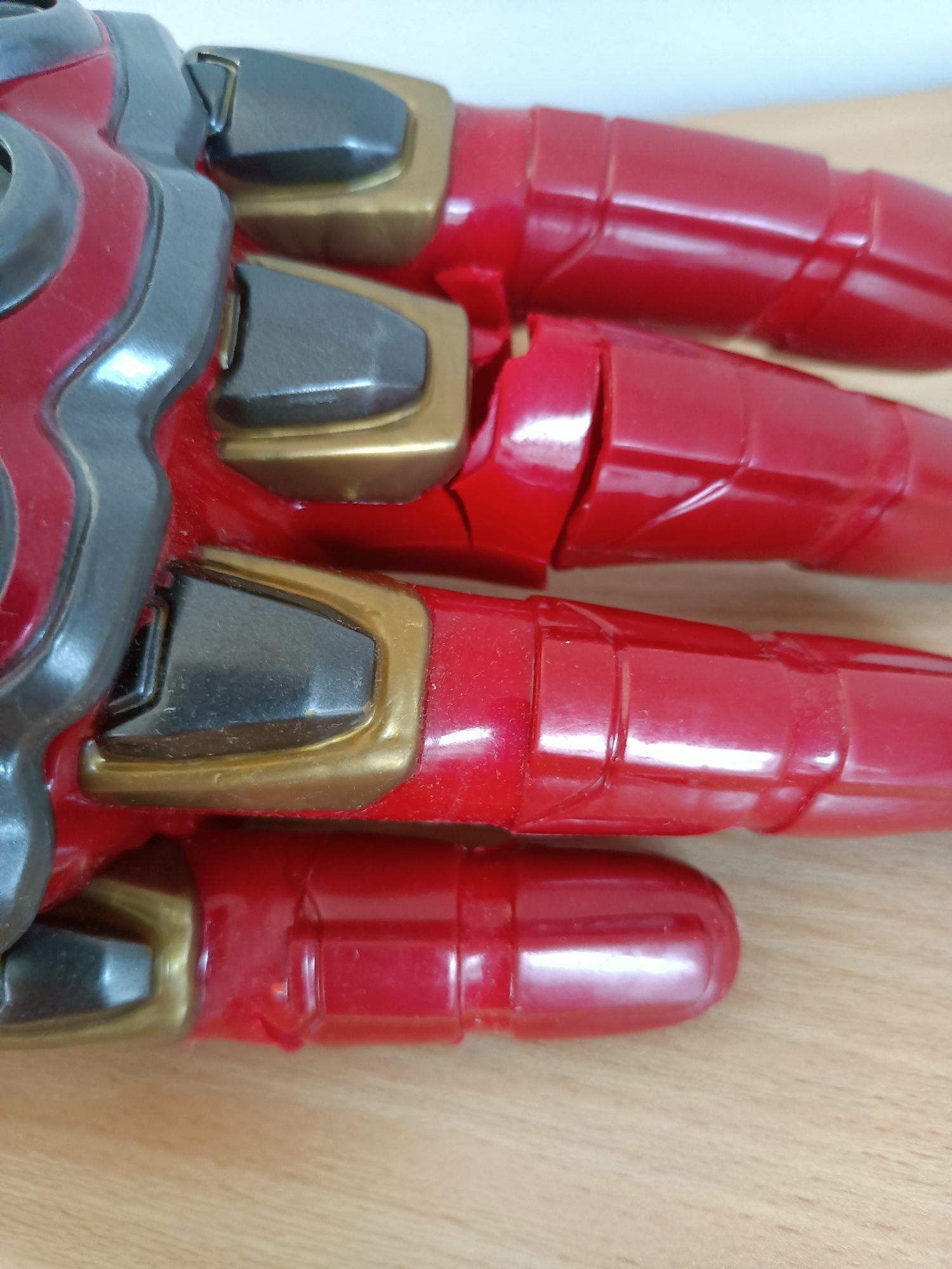 Hasbro Marvel Legends Avengers Rękawica Iron Man Nano