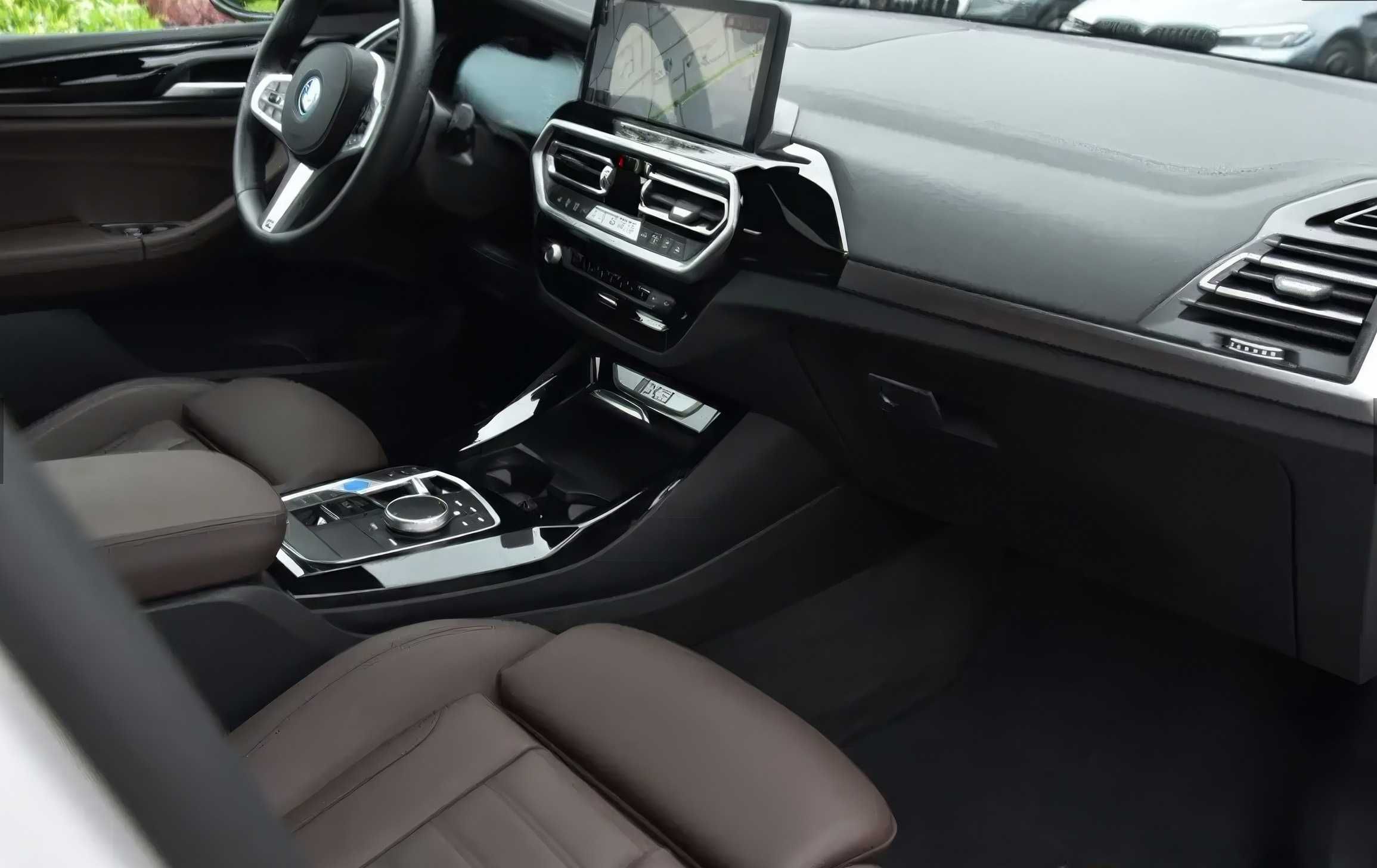 2024 BMW          iX3