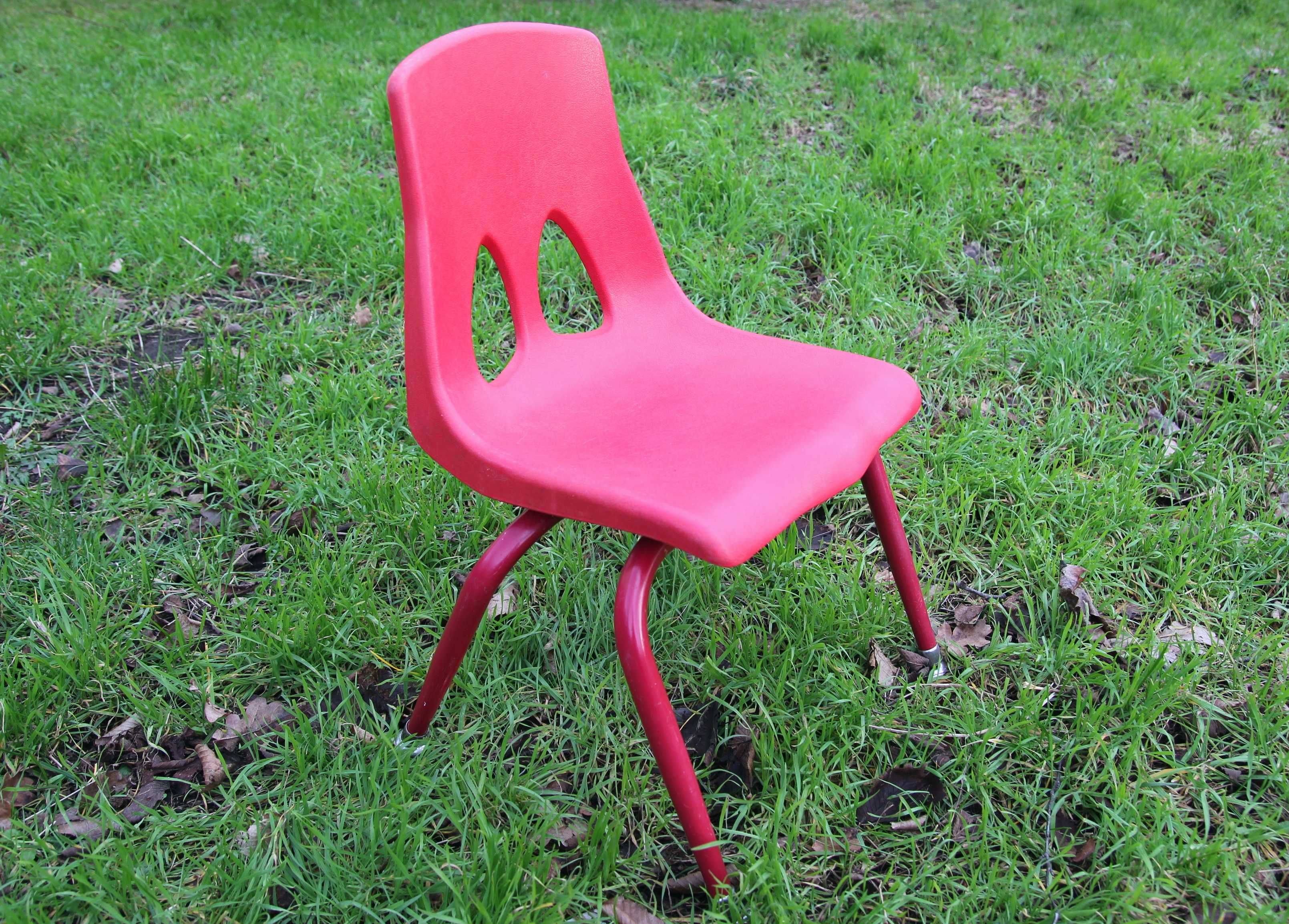 DWA krzesła dla dziecka  MOCNE  Stan bardzo dobry