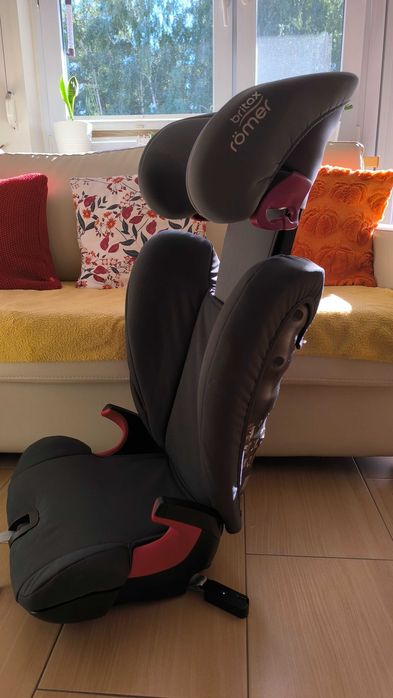 Fotelik samochodowy 15 - 36 kg firmy britax romer