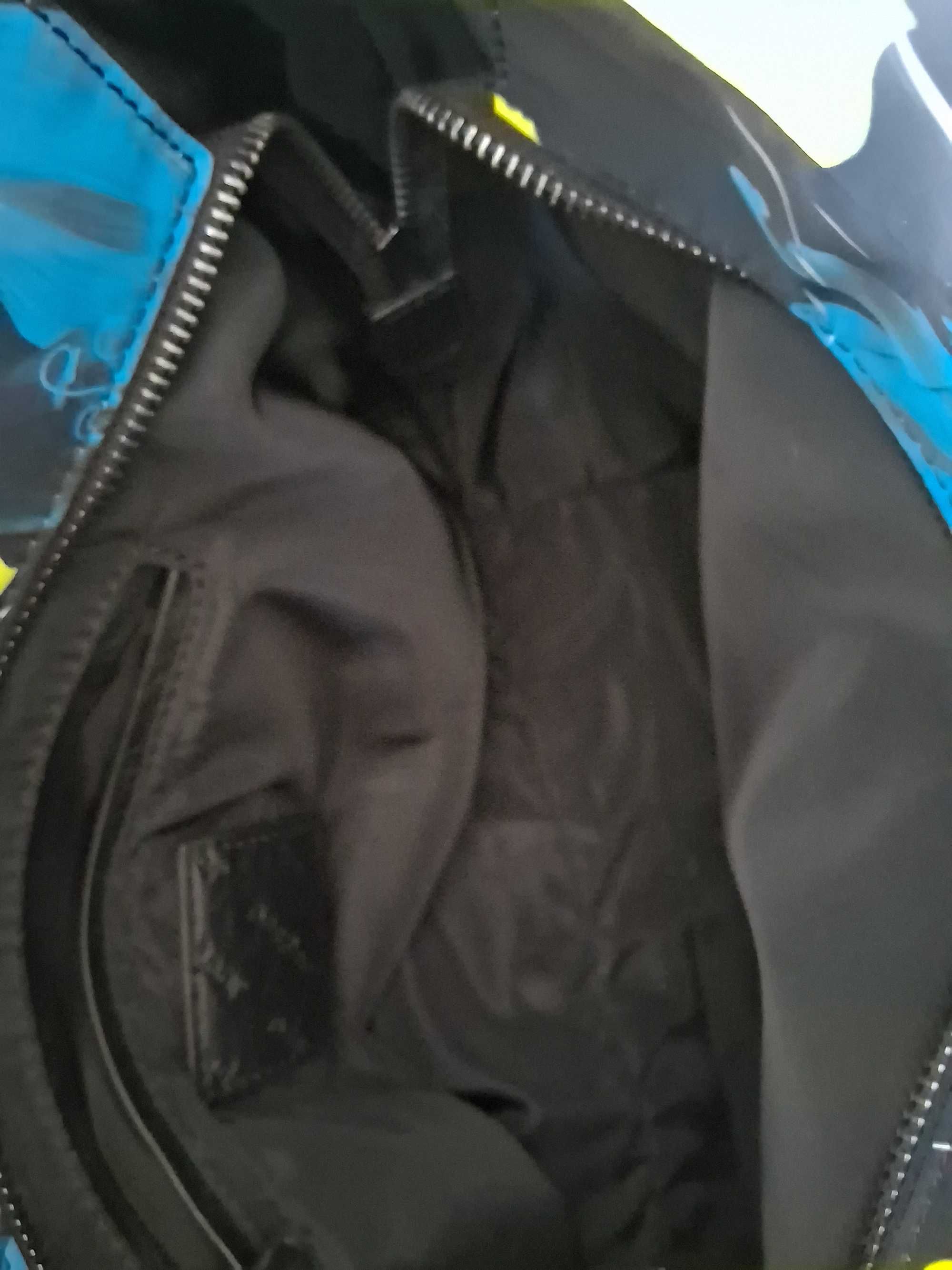Mala da marca Desigual