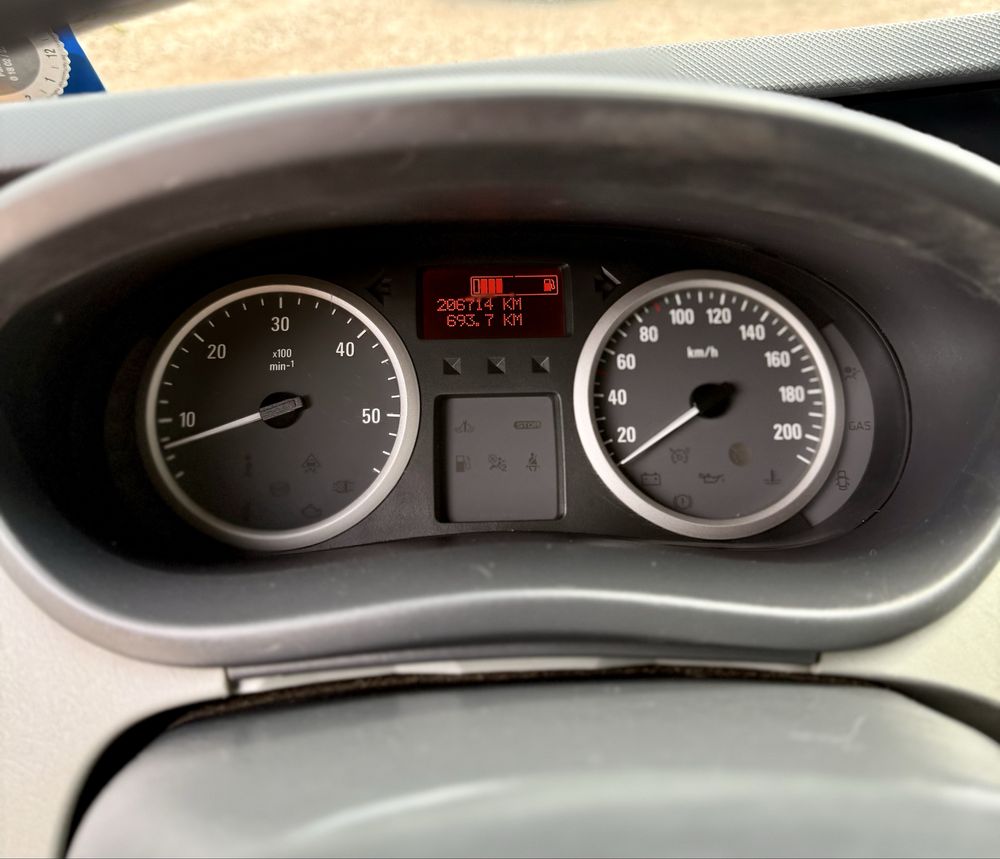 Opel Vivaro 2011 2.0 diesel